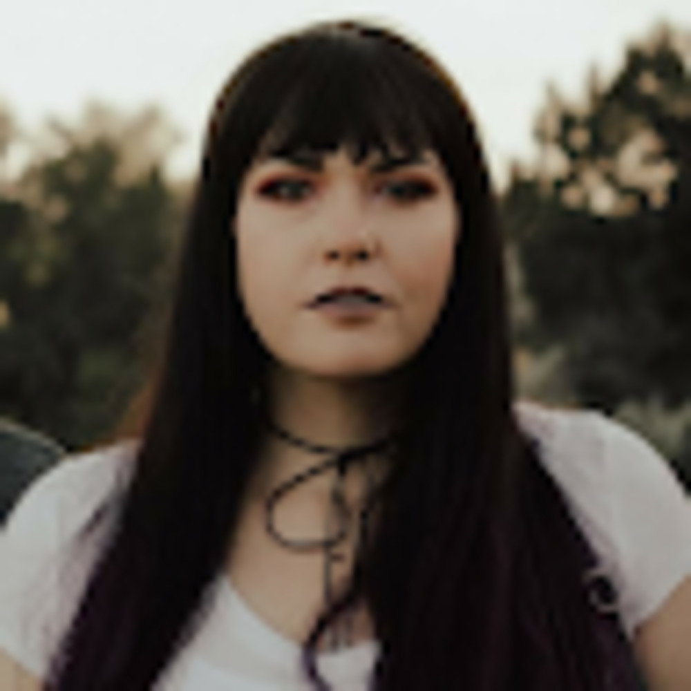Meet your Posher, Kateea